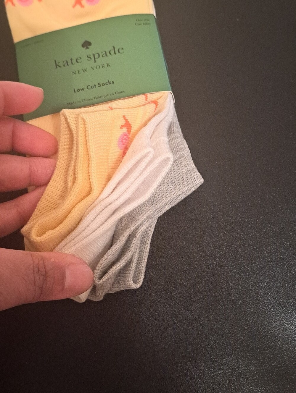 kate spade 3 pr Yellow Low-Cut Socks with Pink Snail Motif NWT - Picture 3 of 3